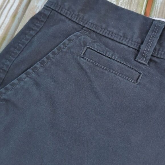 Women's Old Navy 8 M Medium Shorts Chino Khakis Black Stretch 4 Pockets‎ - Picture 5 of 14